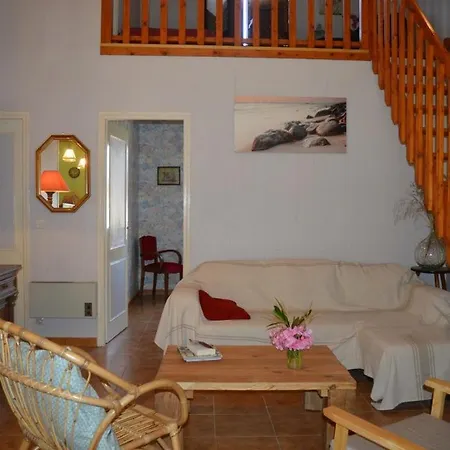 Maison 4 Pieces Mezzanine 6 Couchages St Cyprien Sc000-008 Villa *