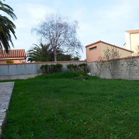 Villa Maison 4 Pieces Mezzanine 6 Couchages St Cyprien Sc000-008 *