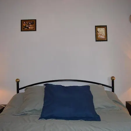 Maison 4 Pieces Mezzanine 6 Couchages St Cyprien Sc000-008 Saint-Cyprien (Pyrenees-Orientales)