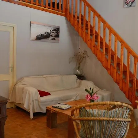 Maison 4 Pieces Mezzanine 6 Couchages St Cyprien Sc000-008 Villa
