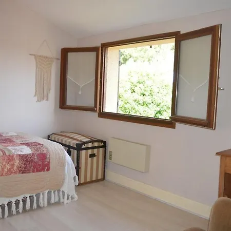 וילה Maison 4 Pieces Mezzanine 6 Couchages St Cyprien Sc000-008 סן סיפריאן