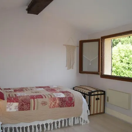 Maison 4 Pieces Mezzanine 6 Couchages St Cyprien Sc000-008 Saint-Cyprien (Pyrenees-Orientales)